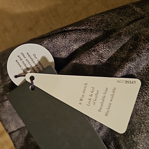 LYSSE Leggings size S NWT - Picture 7 of 7